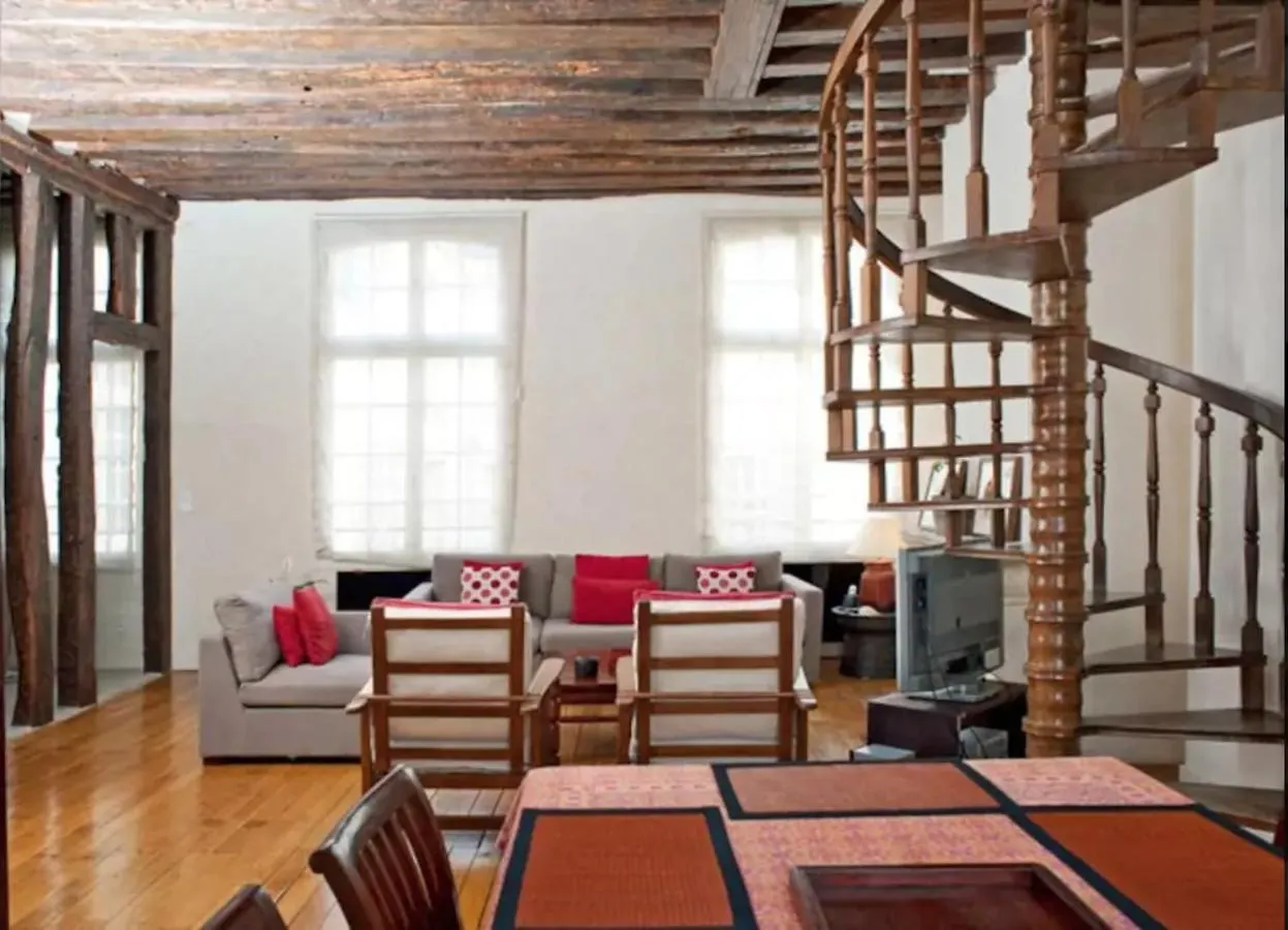 Ferienwohnung Charming Cosy Triplex In Trendy Marais Paris 0*,  Frankreich
